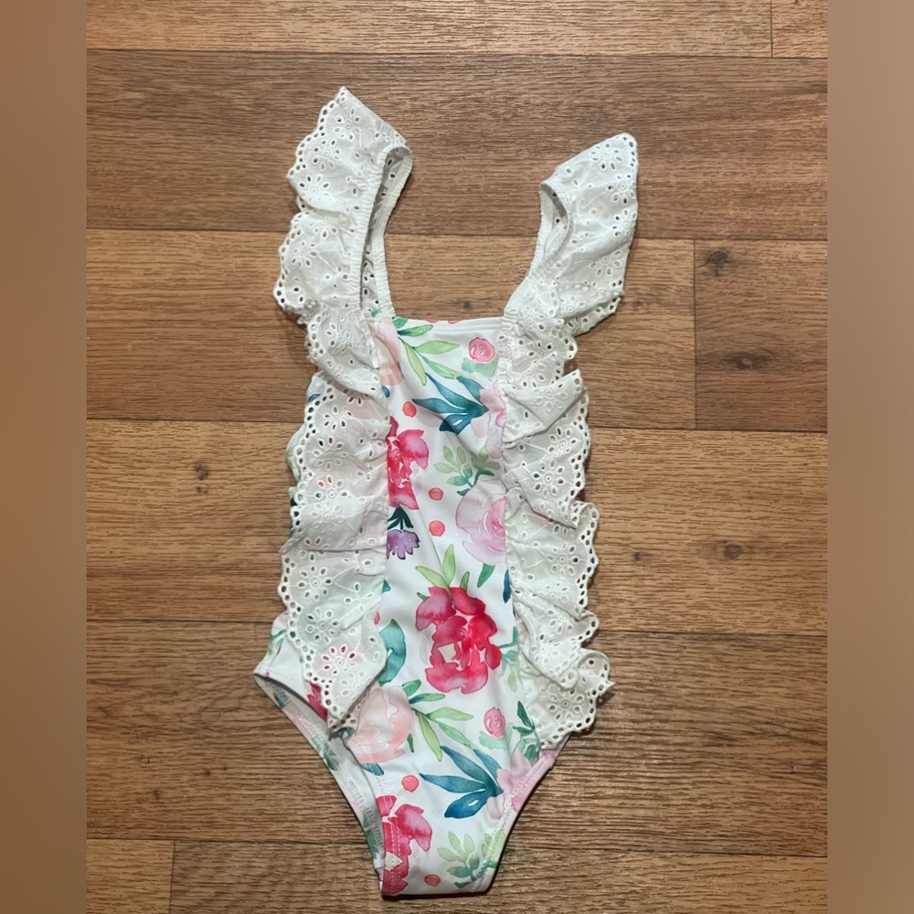 Girls White Floral and Eyelet Ruffle Swimsuit 4T